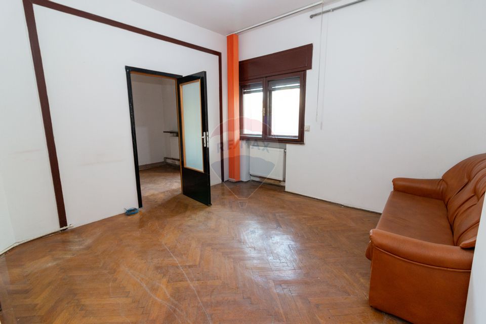 Apartment 2 cam for sale, Rosetti/Armenian/University, risk-free