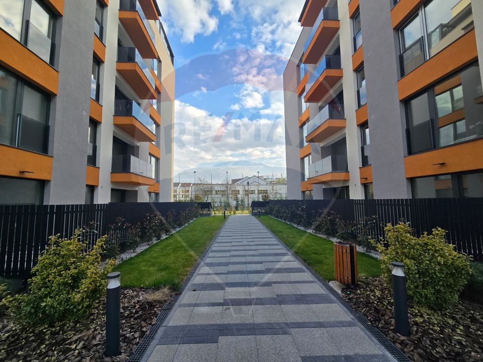 Apartament 2 camere, Între Lacuri