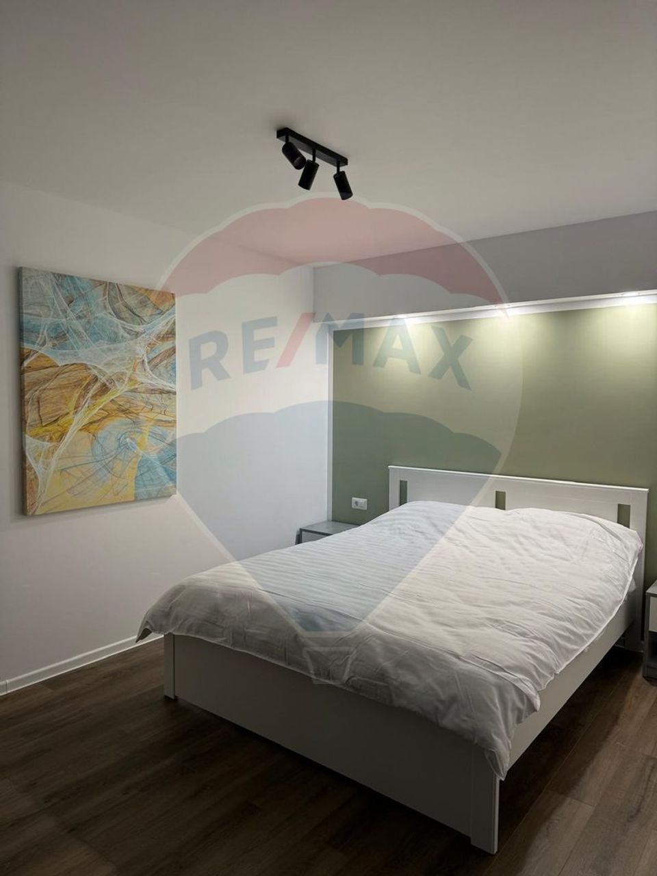 Casă Moderna De  Vanzare