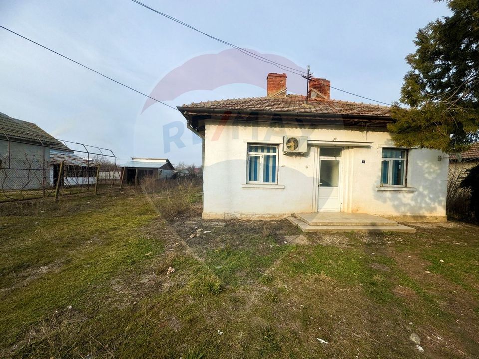 115sq.m Commercial Space for rent