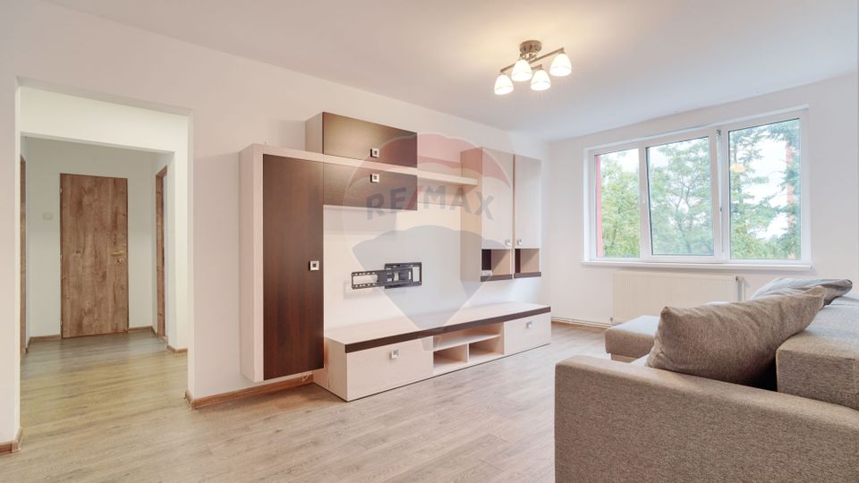 Apartament cu 3 camere de închiriat B-dul Victoriei