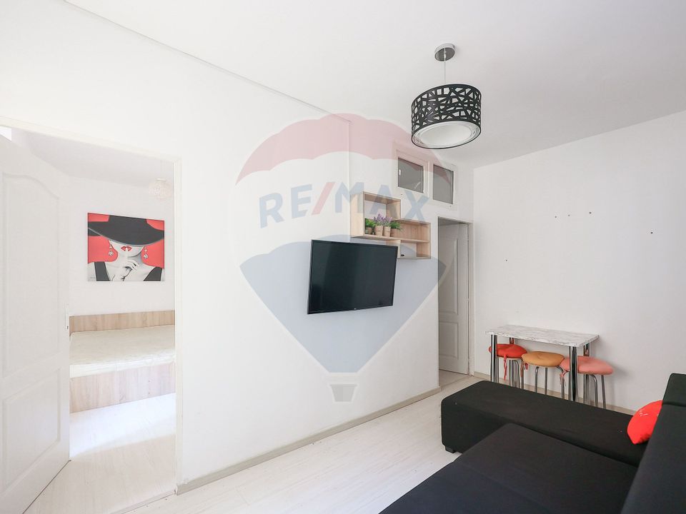 Apartament ultracentral în Oradea cu 4 camere și mezanin, de vânzare