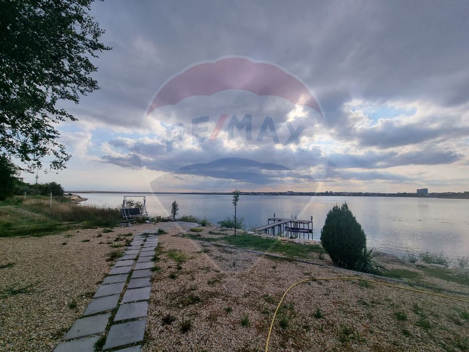 Apartament cu 3 camere in vila Eforie Nord