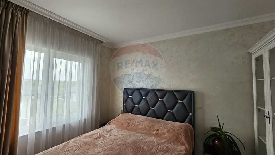 5 room House / Villa for sale