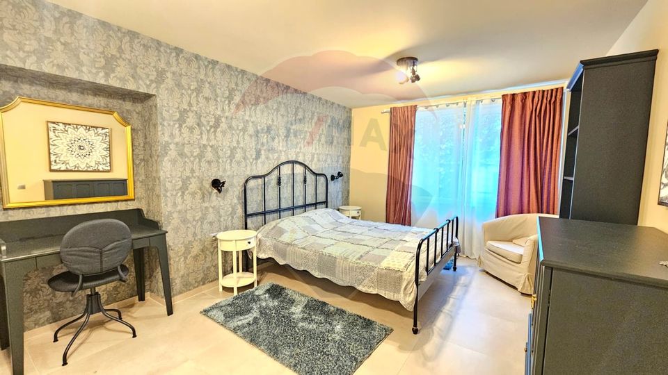 Inchiriez apartament modern cu 4 camere în zona Parcul Central