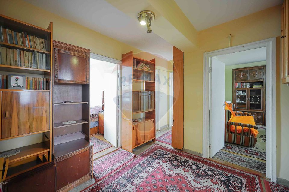 3 room Apartment for sale, Cantemir area