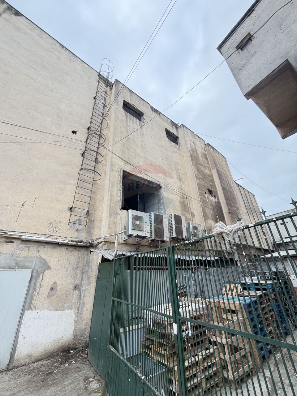 DE VANZARE Spațiu comercial de + 700 mp - et 1 -  Dacia - Constanța