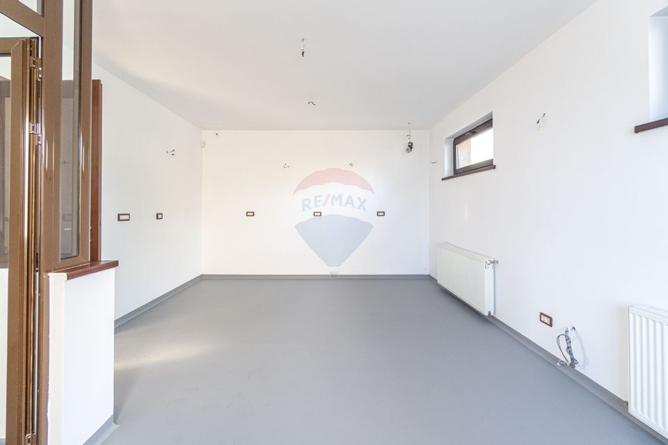 Spațiu de închiriat în Tractorul – 125 mp, renovat