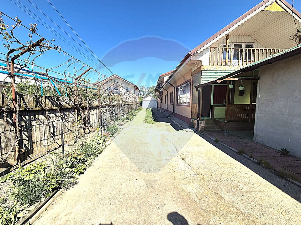6 room House / Villa for sale, Serbanesti area