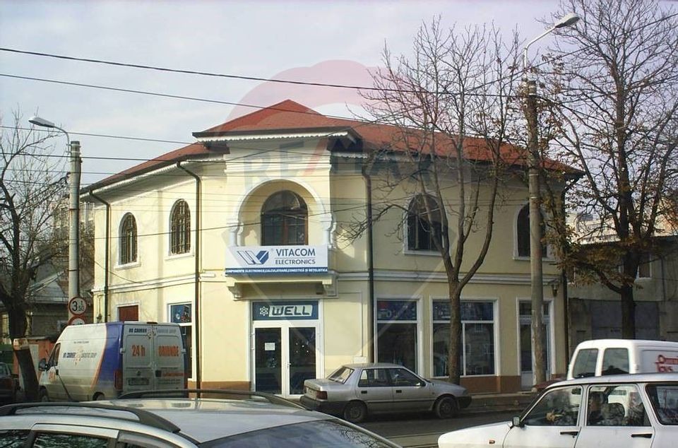 Casa cu 5 camere de inchiriat central B-dul Ghica cu Maica Domnului