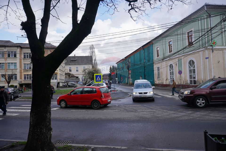Spațiu comercial de 43mp de închiriat lângă Spital
