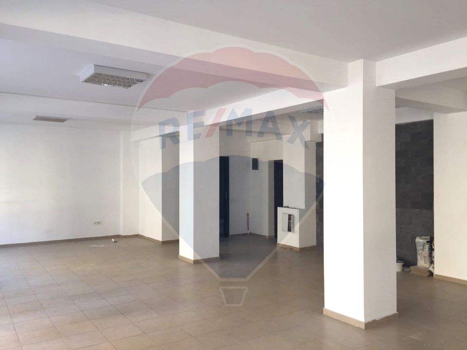 100.2sq.m Commercial Space