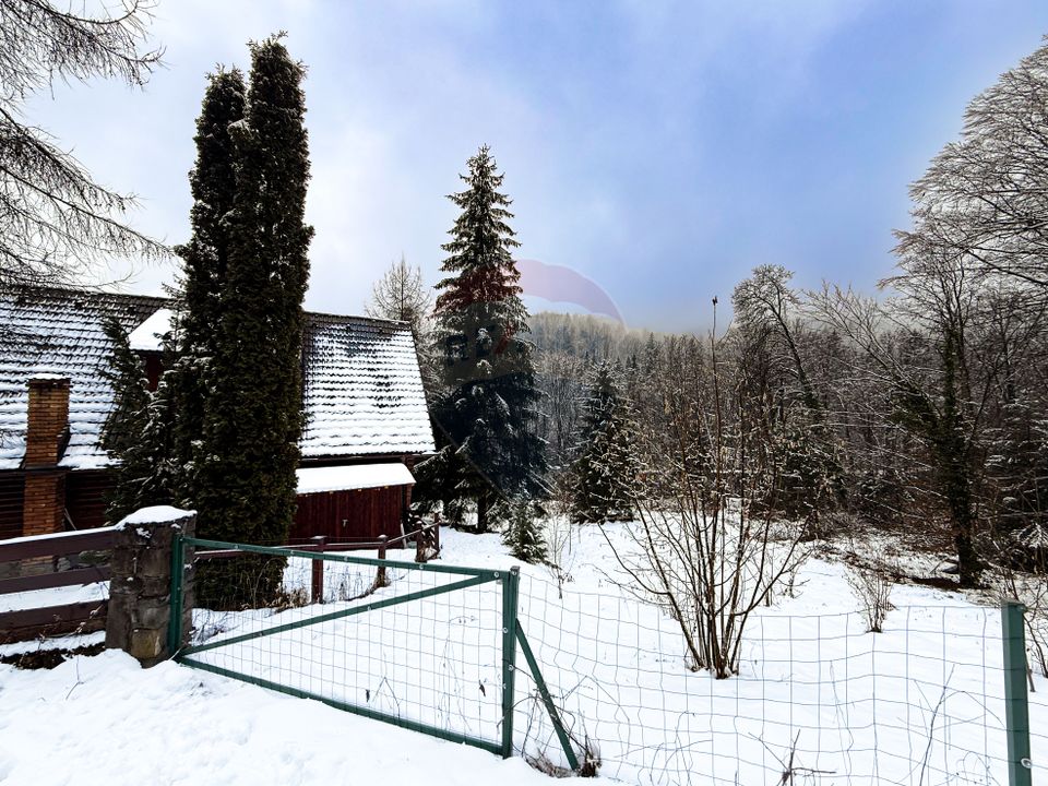 Teren 1,794mp Moroeni / Strada Lespezi