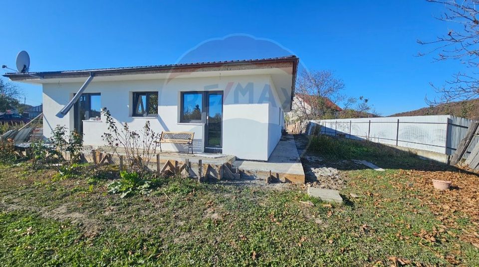 Casă / Vilă cu 5 camere de vânzare