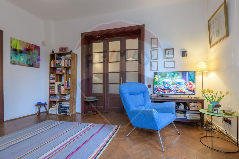 Doua case | Teren 290 mp | Ideal Locuinta & Afacere | Investitie