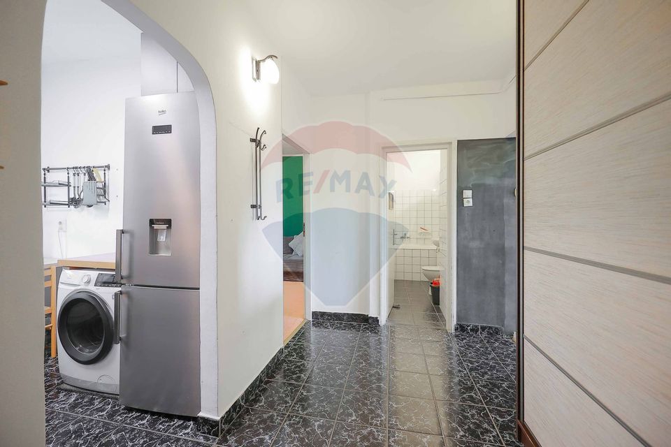 Apartament cu 3 camere de vânzare – ultracentral, vedere panoramică