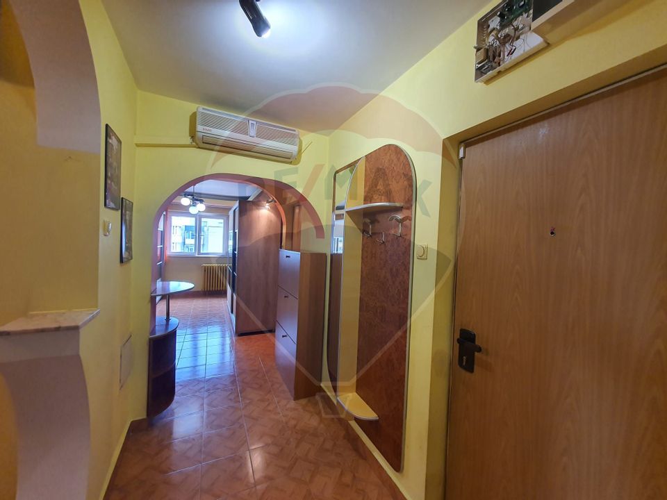 Vanzare apartament 4 camere în zona Rahova- Dumbrava Noua