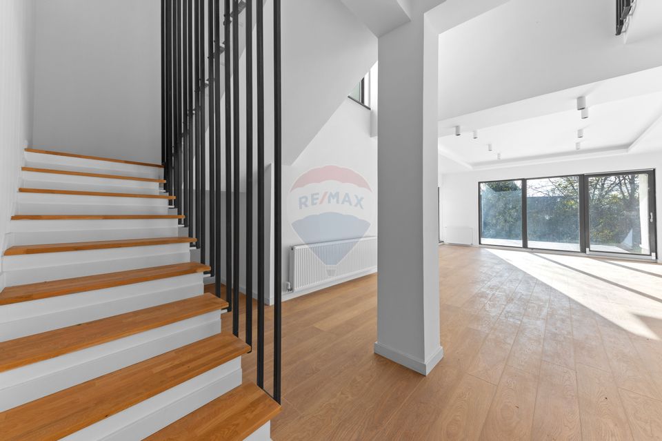 Vilă superba Cernica | vedere la padure si lac | finisaje moderne