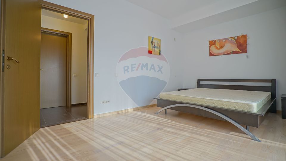 Comision 0%! Poziție, priveliște, terasă uriașă în Bellevue Residence!