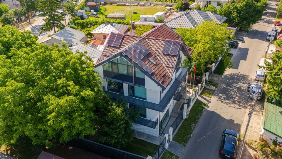 Spațiu Comercial de Vânzare & Cladire Comerciala Premium-zona Galata