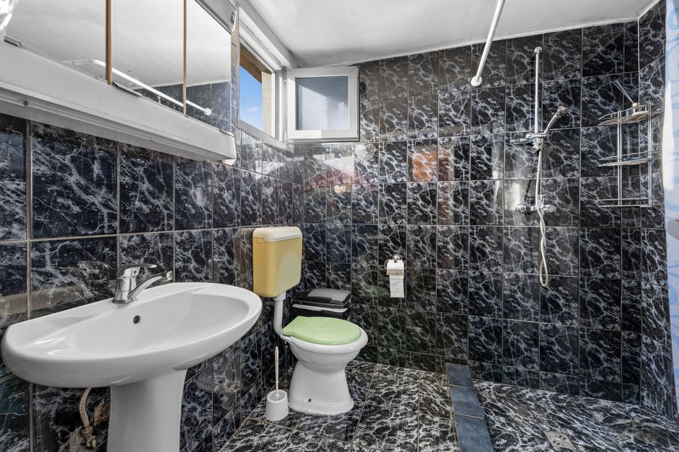 5 room House / Villa for sale