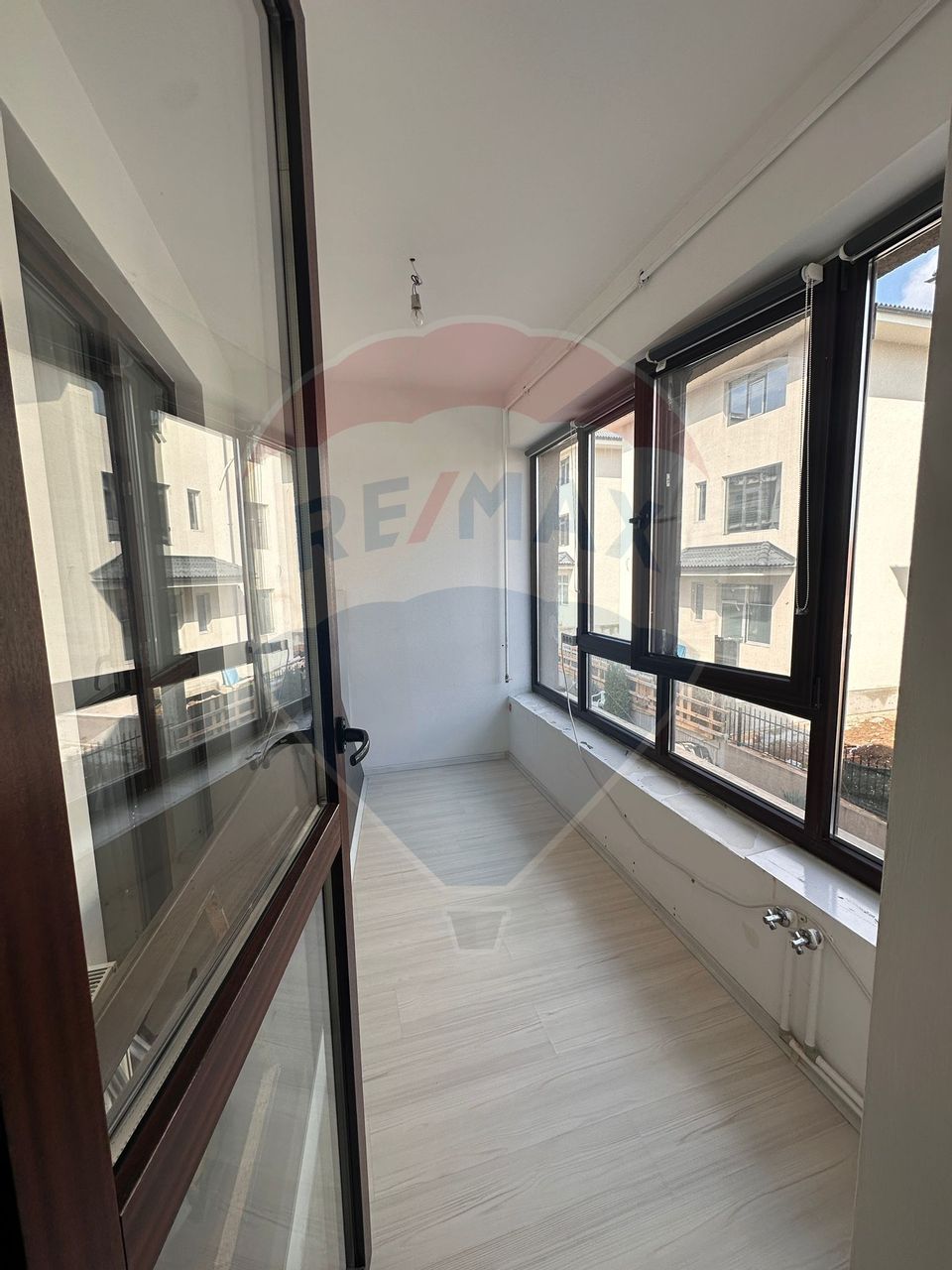 Apartament nou etaj 1,  2 camere 59 mp - compex inchis!