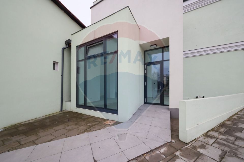 260sq.m Commercial Space for sale, Brasovul Vechi area