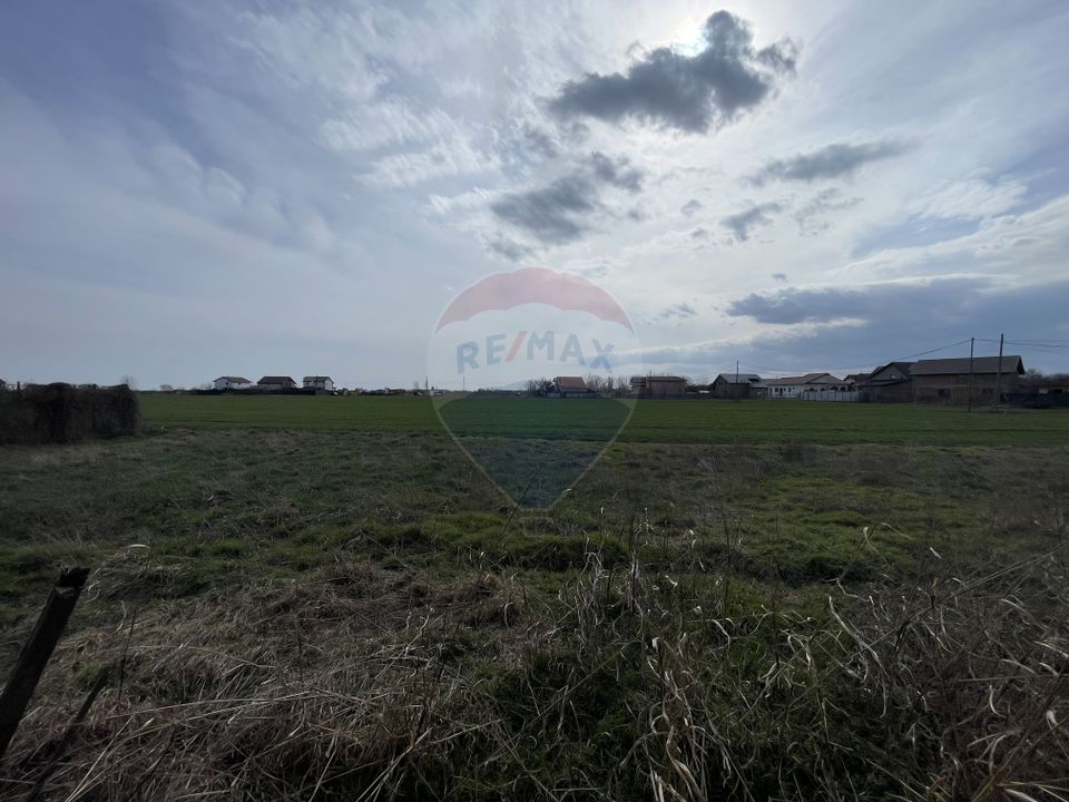 Teren 73,351mp plus Constructii Focsani / Calea Munteniei