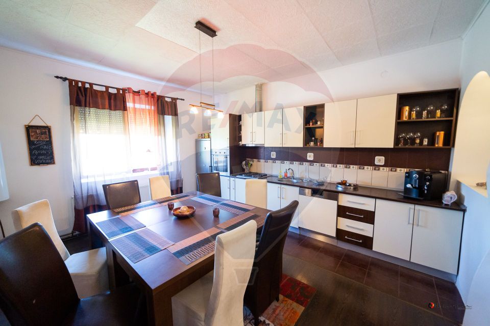 Vând/Schimb casă duplex 150 mp cu piscină – Turnu (10 min de Arad)