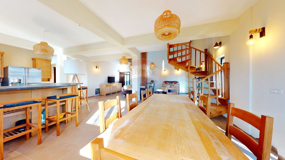 7 room House / Villa for sale