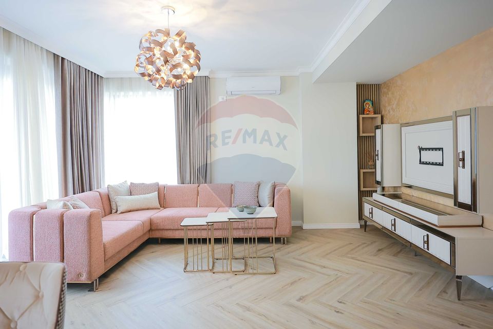 Apartament/Penthouse de Închiriat cu 3 Dormitoare și Terasă, Decebal