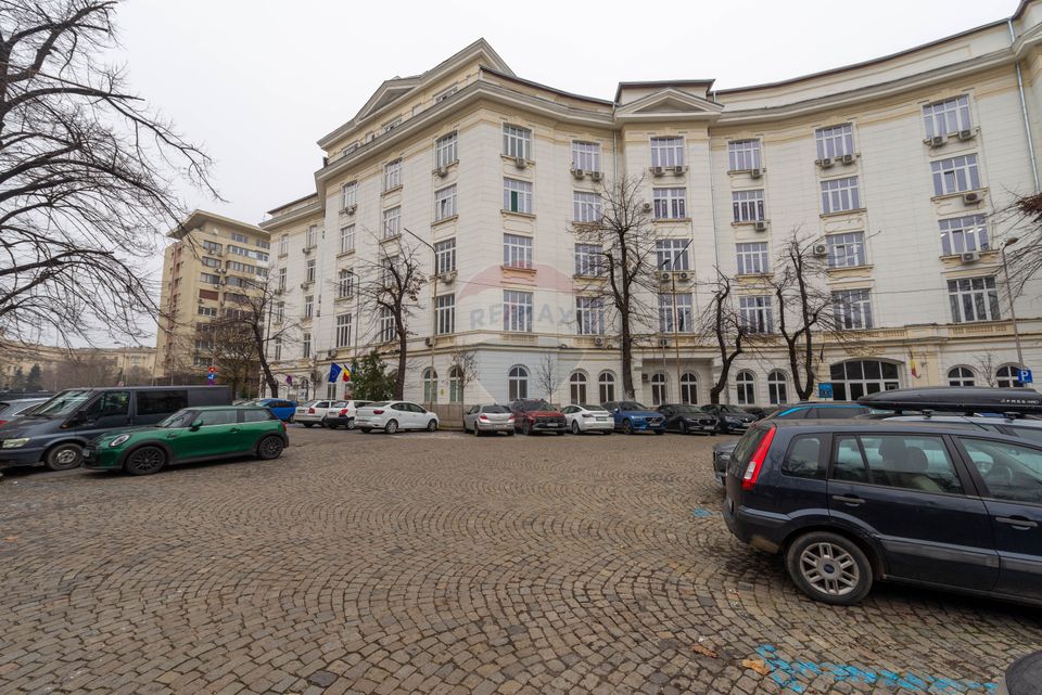 Spatiu de birouri de vanzare in zona Cismigiu