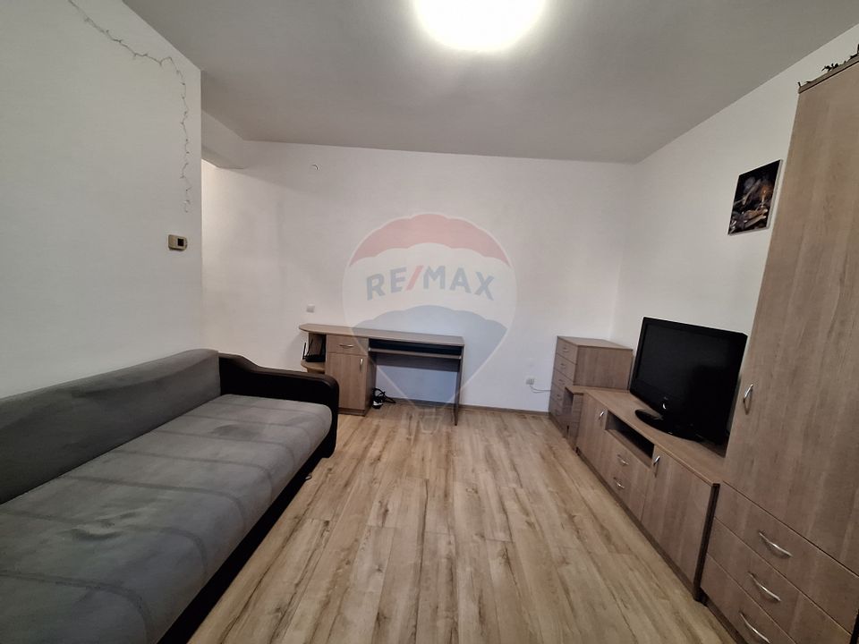Apartament cu 1 camere de vânzare în zona Turnisor