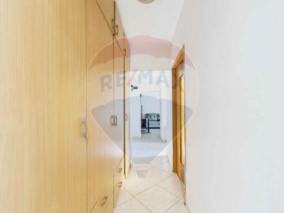 Apartament cu 3 camere cu centrala proprie langa metrou Iancului