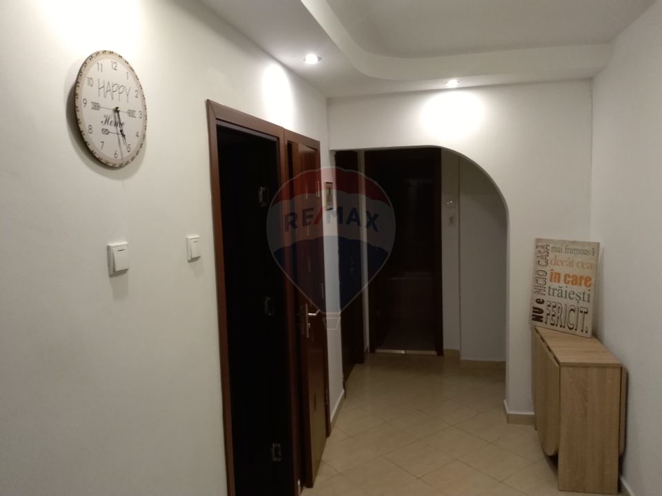 Apartament cu 3 camere de închiriat în zona Stirbei Voda