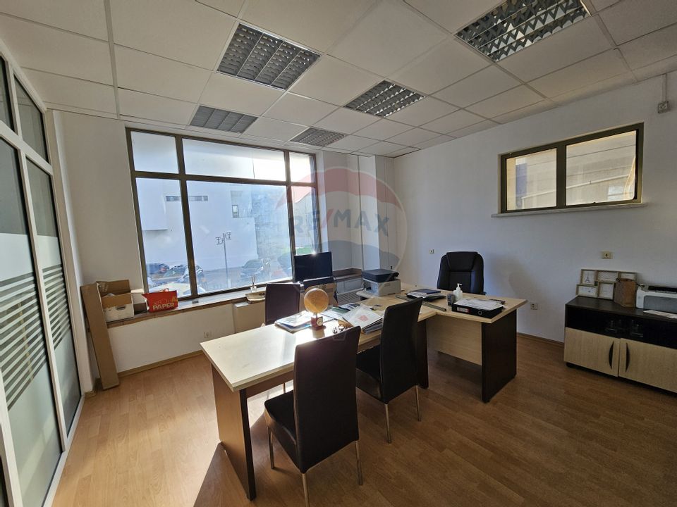 2,600sq.m Office Space for sale, Central area