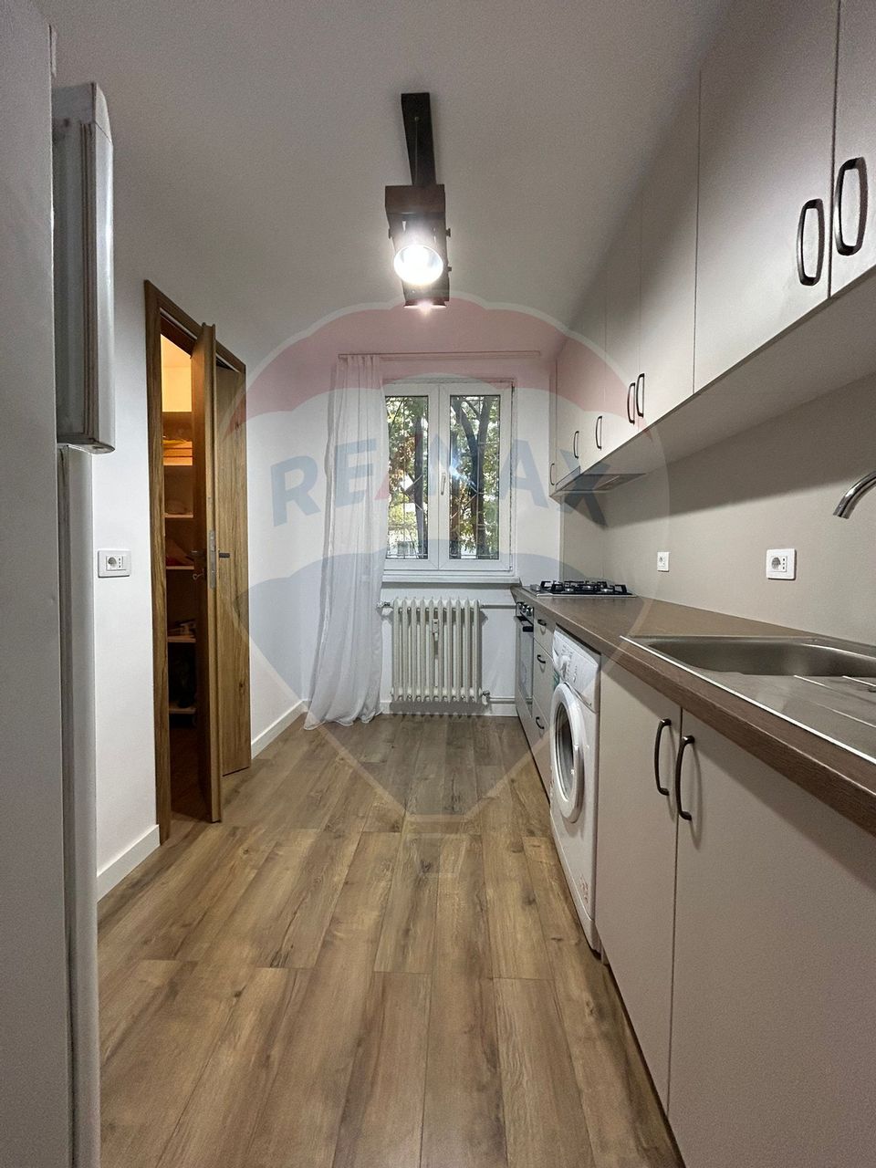 DOMENII Av.Stalpeanu 3 | FIRST RENT 3 Rooms | Detached