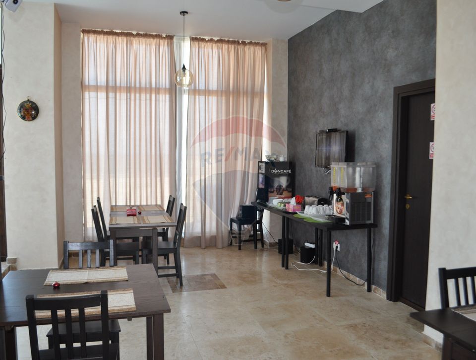 18 room Hotel / Pension for sale
