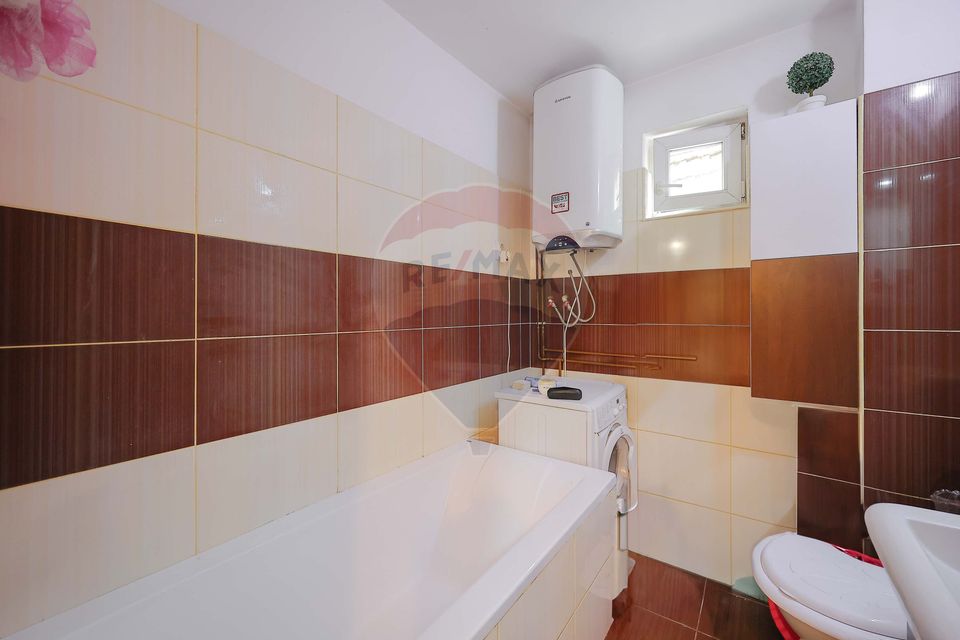 11 room Hotel / Pension for sale
