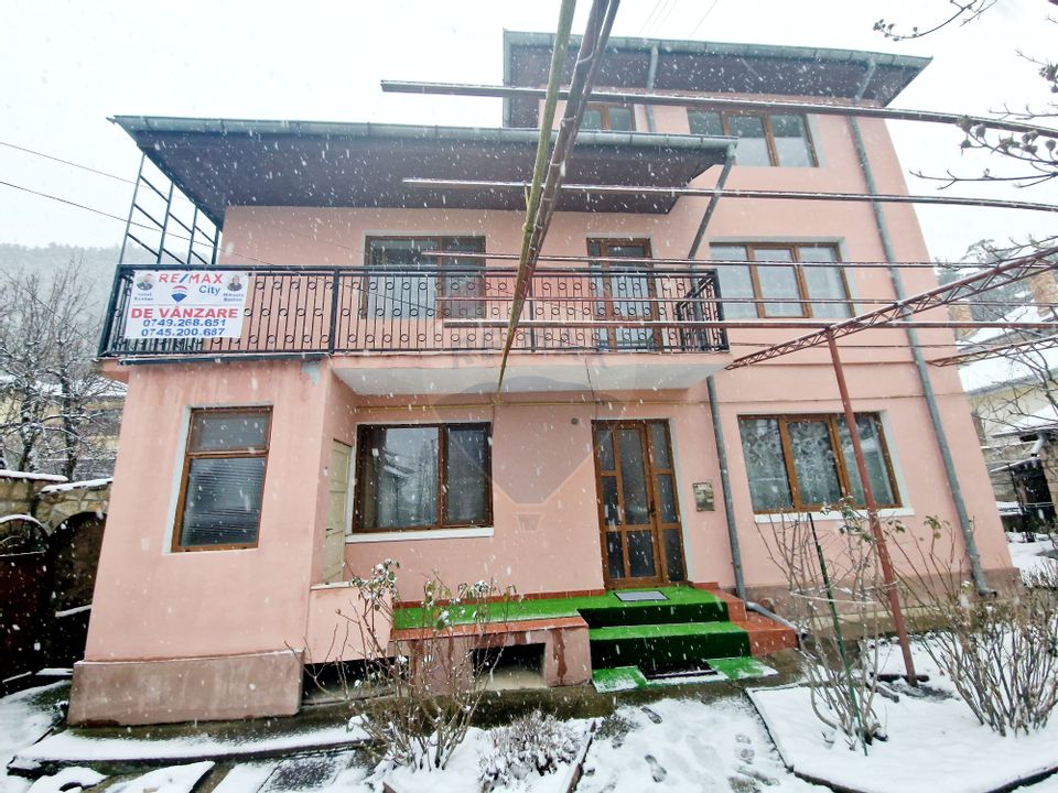 6 room House / Villa for sale, Central area