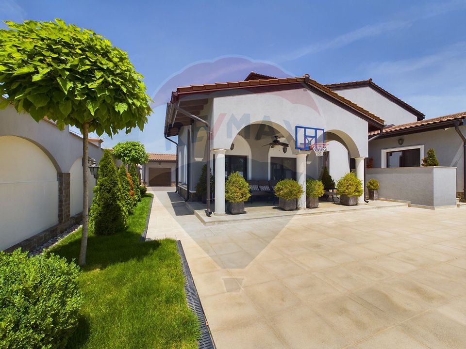 Unique Opportunity: Luxury House with Pool and Premium Finishes