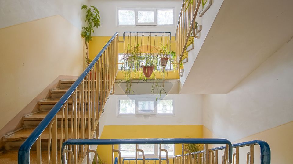 !! REZERVAT !! Apartament 2 camere cu vedere spre Tâmpa – Str. Saturn