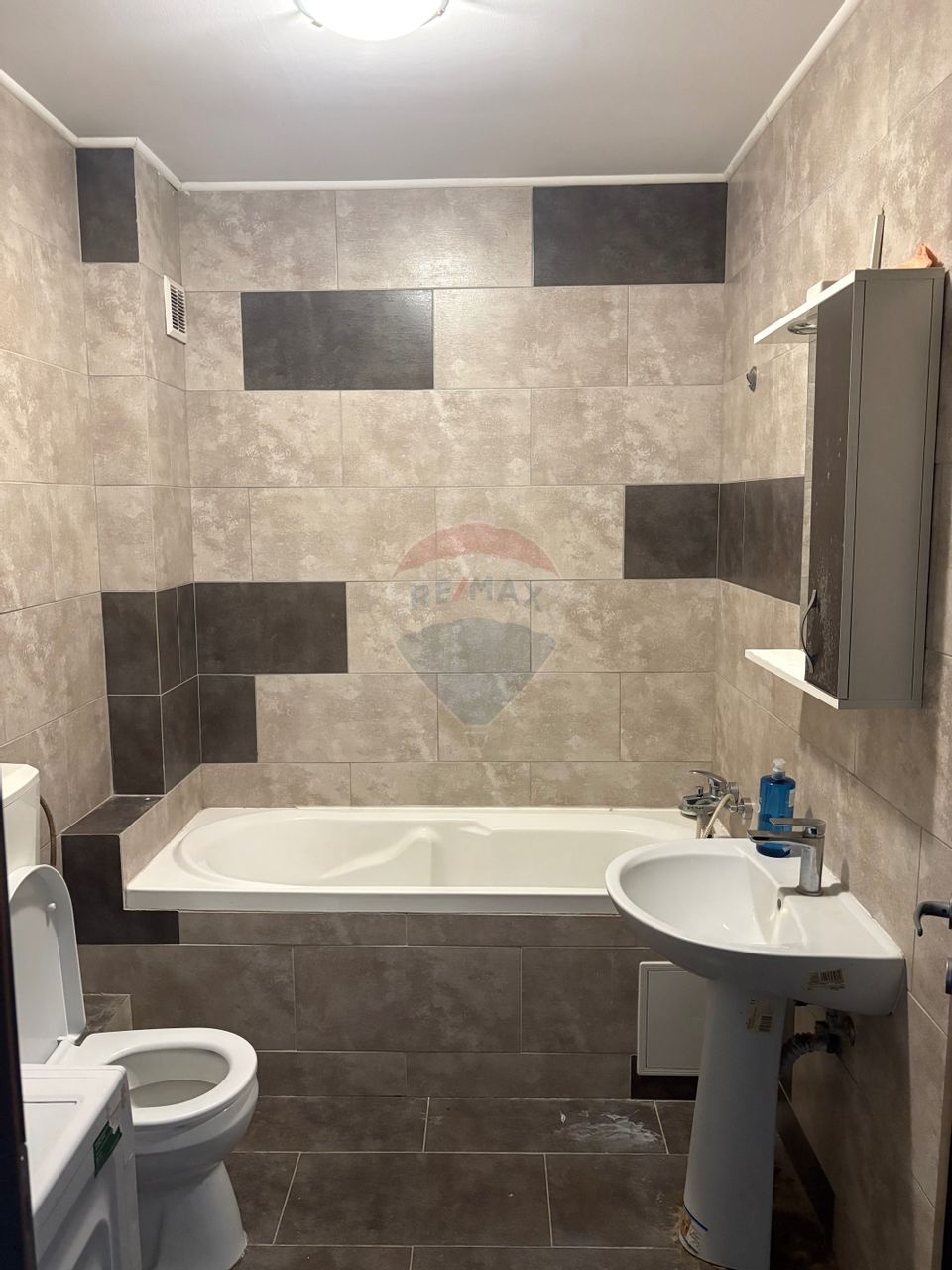 Vand apartament 2 camere Omnix City Voluntari