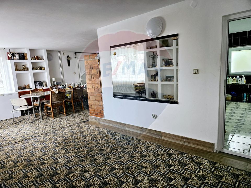 5 room House / Villa for sale