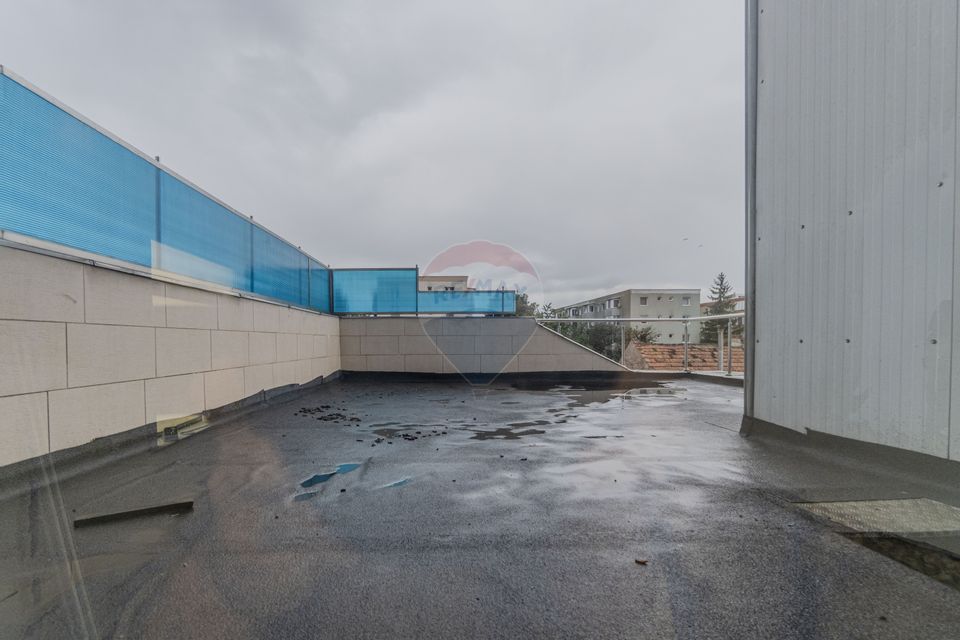 Cladire de 902 mp utili de vânzare, zona Grivitei - DN 13, COMISION 0