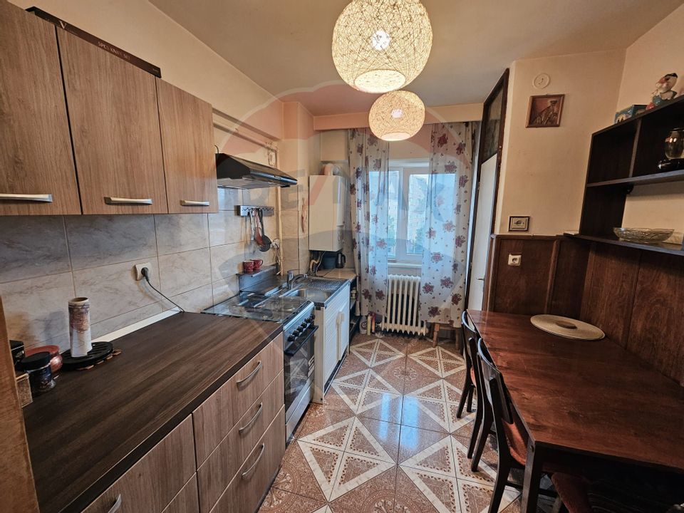 4 CAMERE de INCHIRIAT - clasic- Zizinului 30, bloc 33-5din 8!