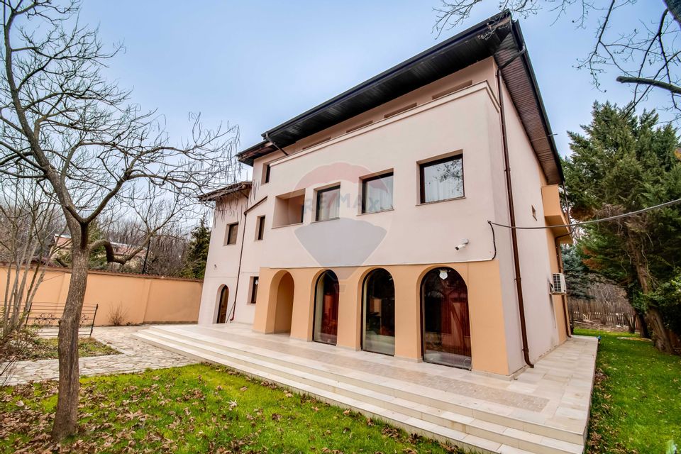 9 room House / Villa for sale, Central area