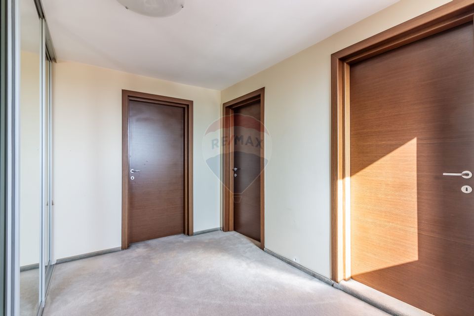 Villa with land 1000sqm Zorelelor Street / Snagov / LAC / Holiday home