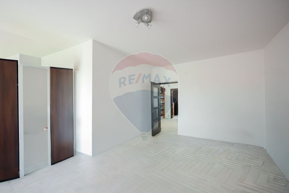 Duplex cu 3 camere de vânzare, zona Ioșia, Oradea