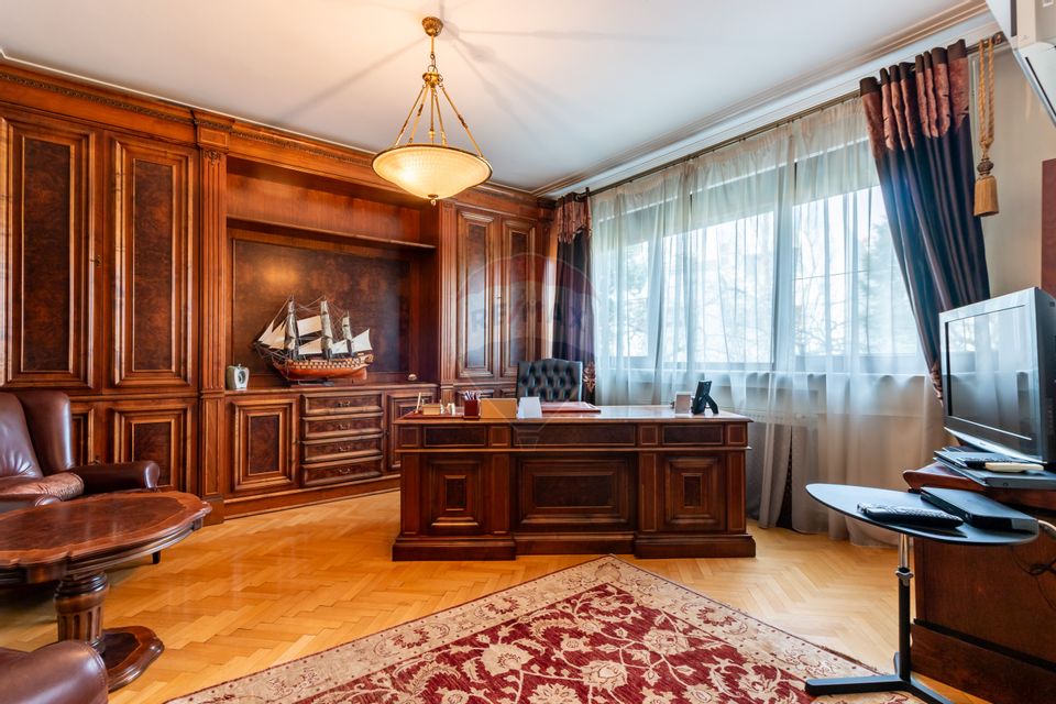 Apartament cu 4 camere de vânzare Aviatorilor/Aleea Modrogan